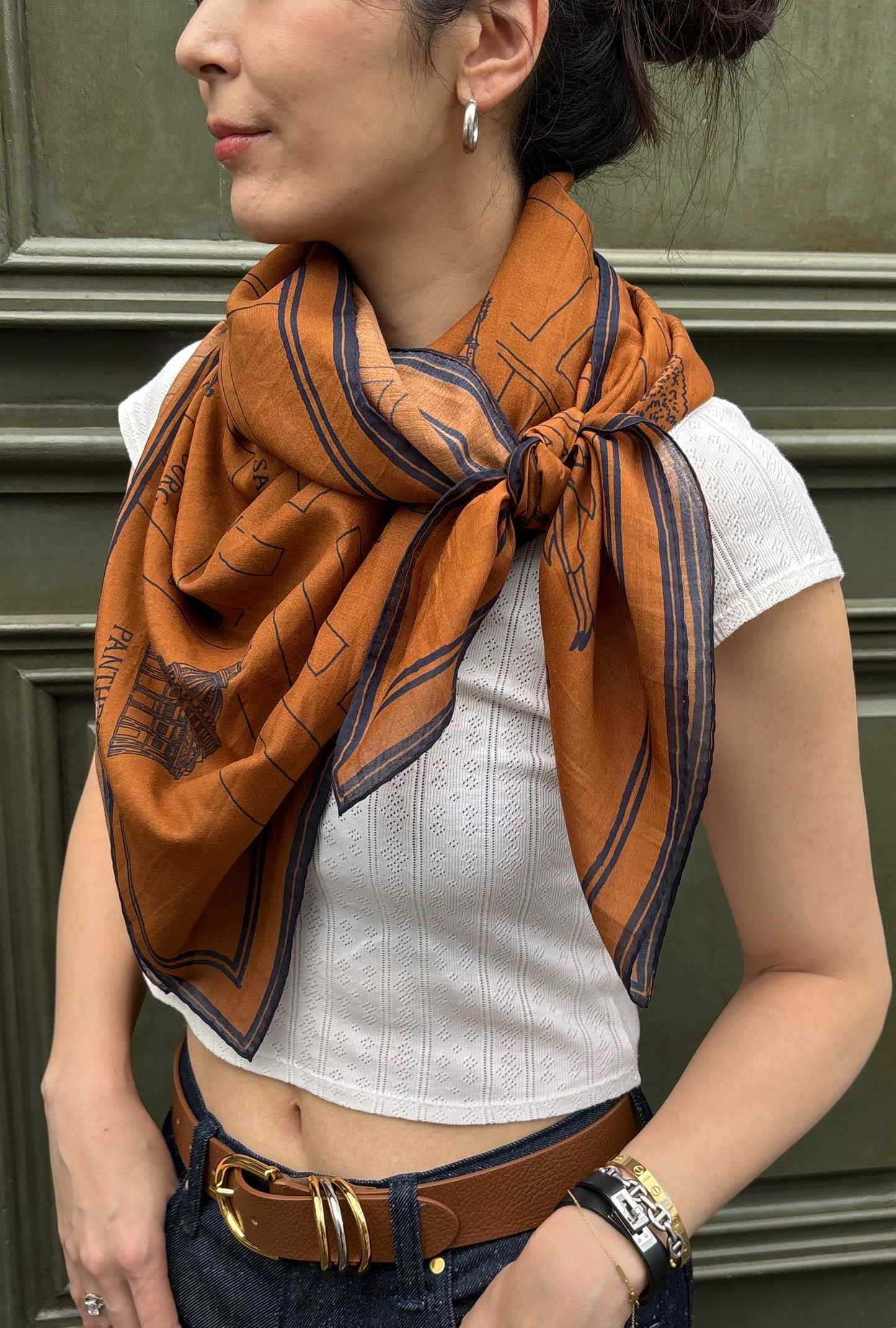 Foulard Ex-libris Paris x aLORS -une collaboration d’exception (キャメルx ネイビー)