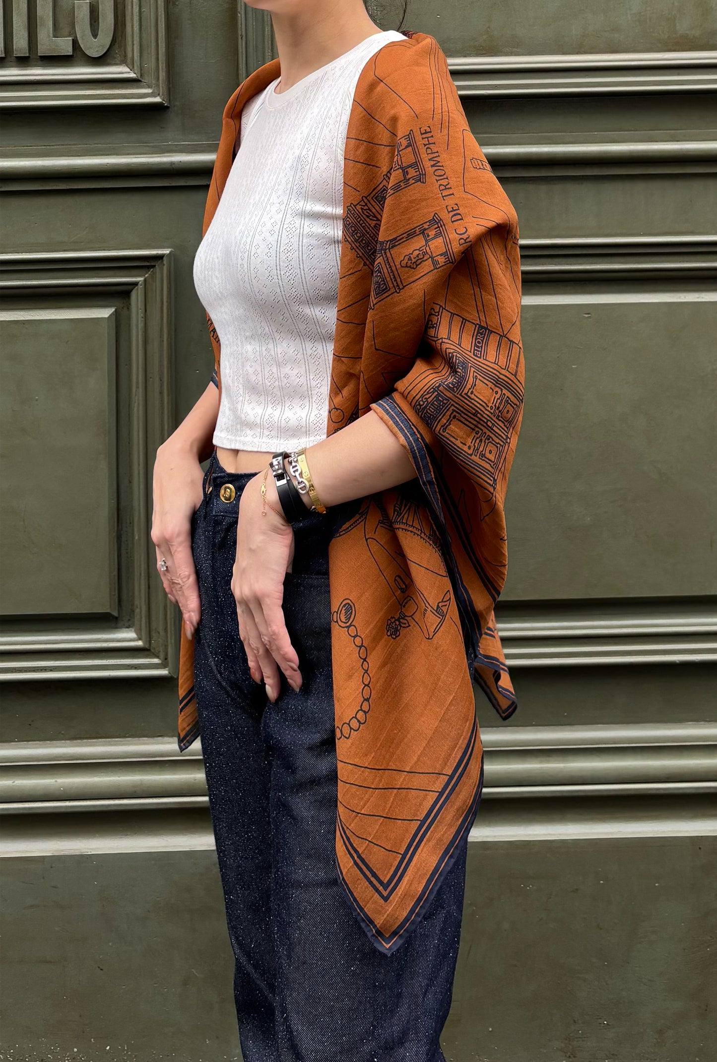 Foulard Ex-libris Paris x aLORS -une collaboration d’exception (キャメルx ネイビー)