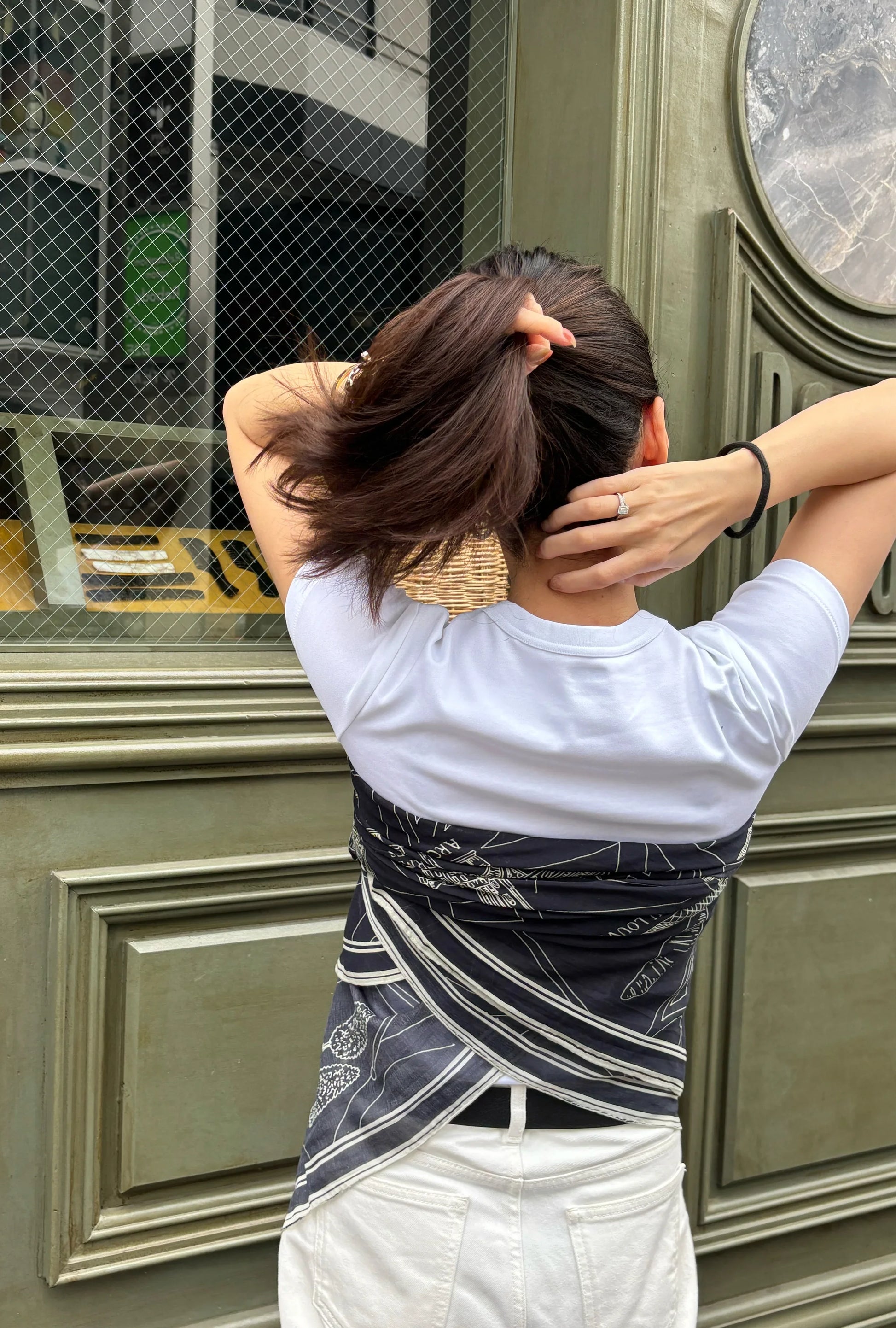 Foulard Ex-libris Paris x aLORS -une collaboration d’exception(ダークネイビーx アイボリー) - aLORS online store