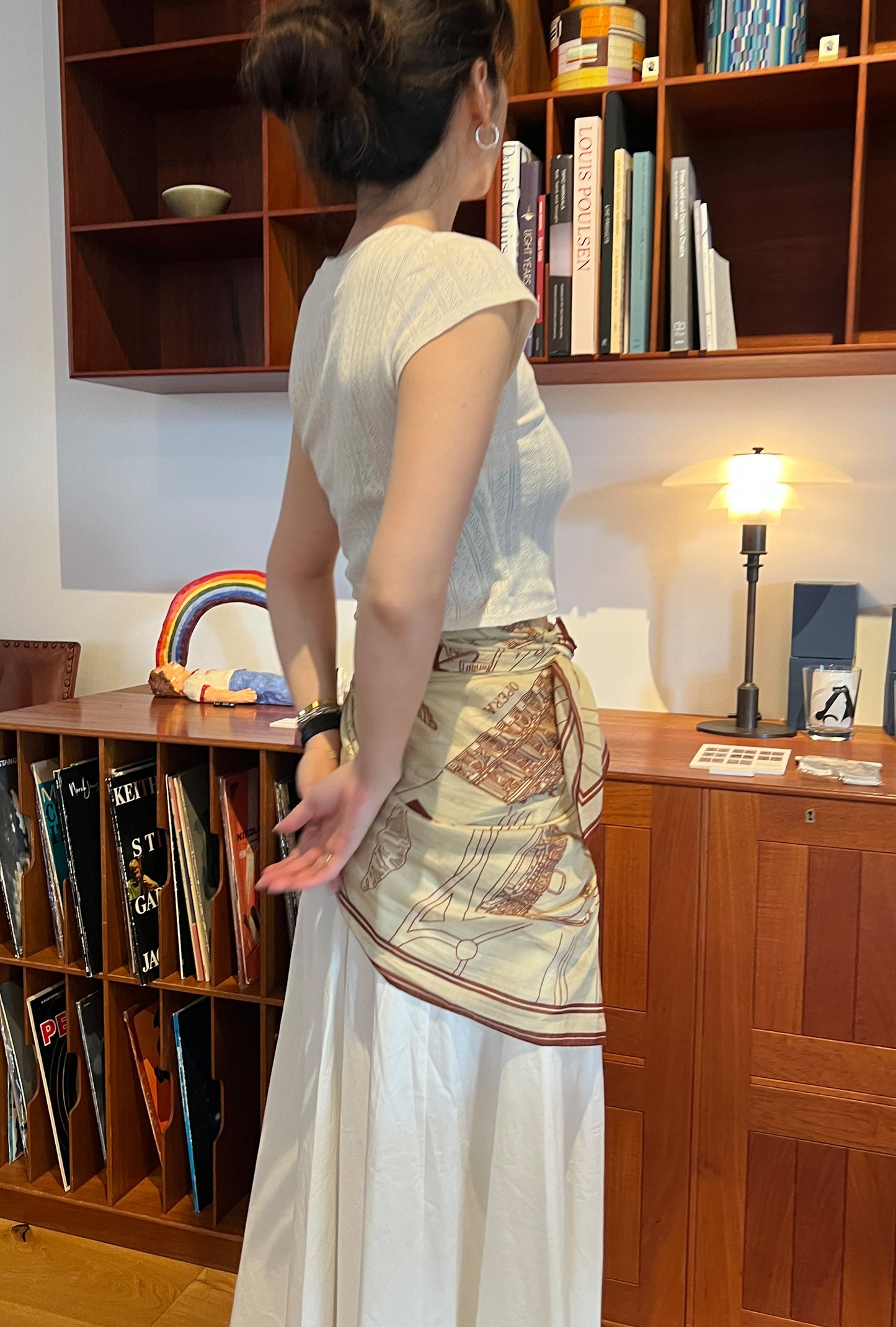 Foulard Ex-libris Paris x aLORS -une collaboration d’exception (アイボリーxボルドー)