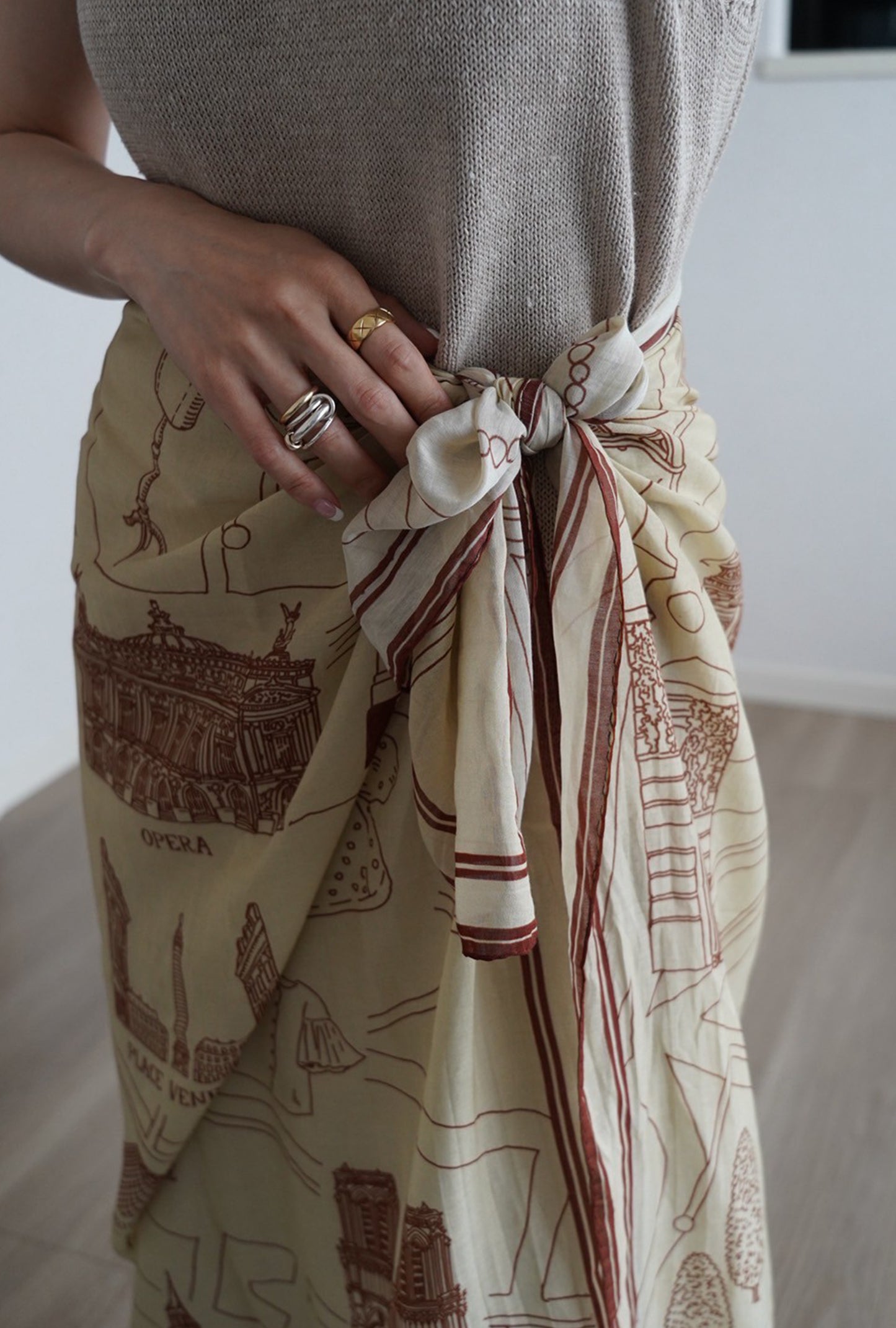 Foulard Ex-libris Paris x aLORS -une collaboration d’exception (アイボリーxボルドー)