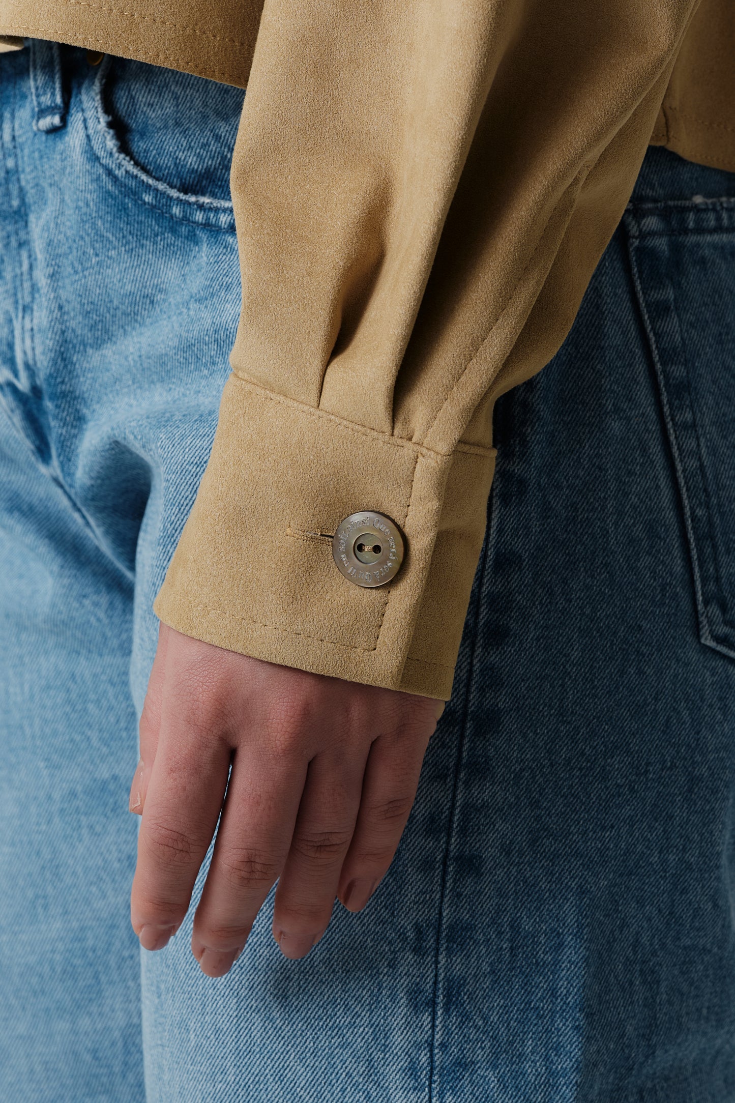 Veste courte en Alcantara Camel Caramel