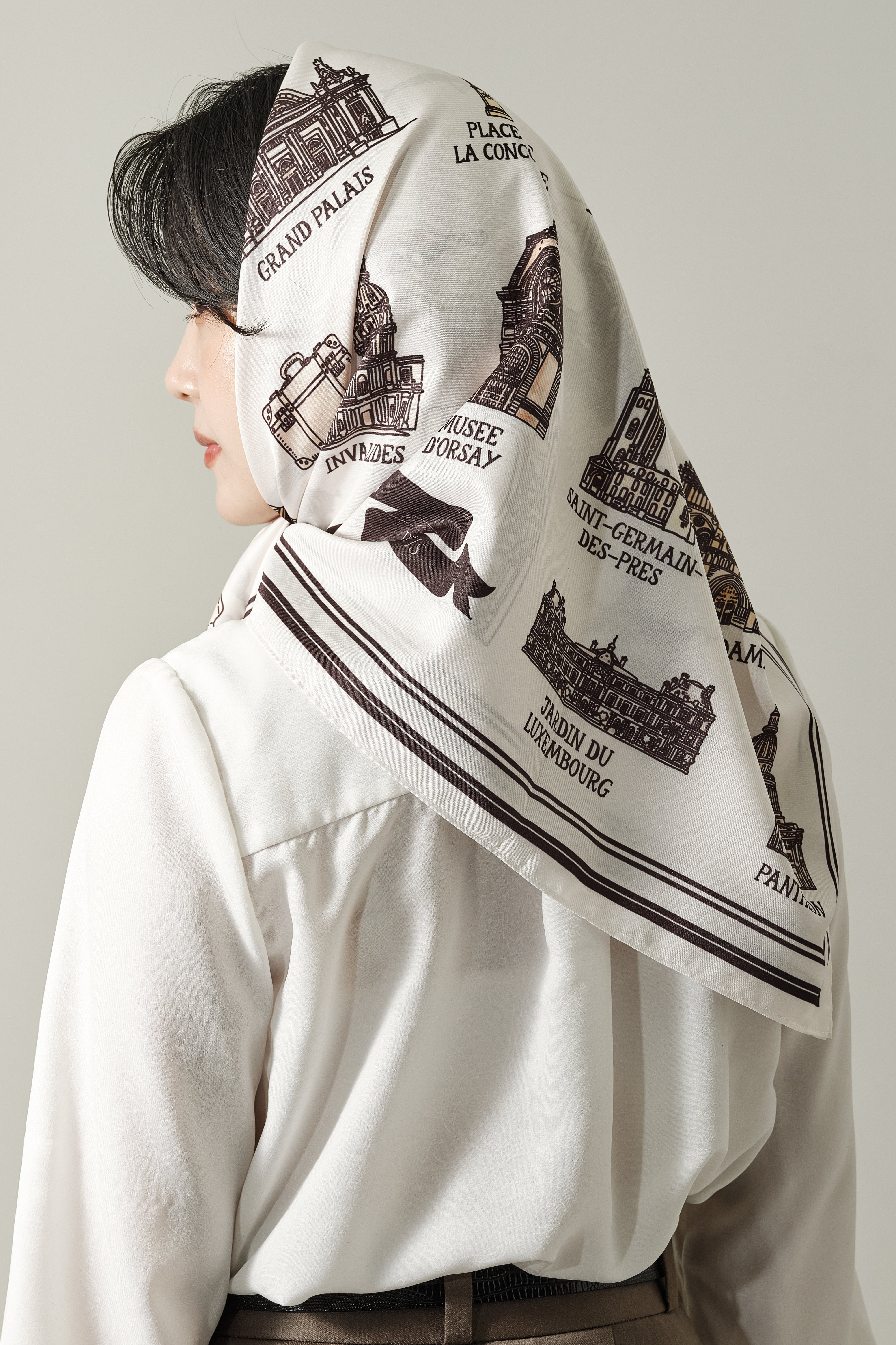 新品未使用【Ex-libris Paris x aLORS】スカーフ※箱無し※ Foulard Ex-libris Paris x aLORS Multicolore 90x90cm – aLORS online