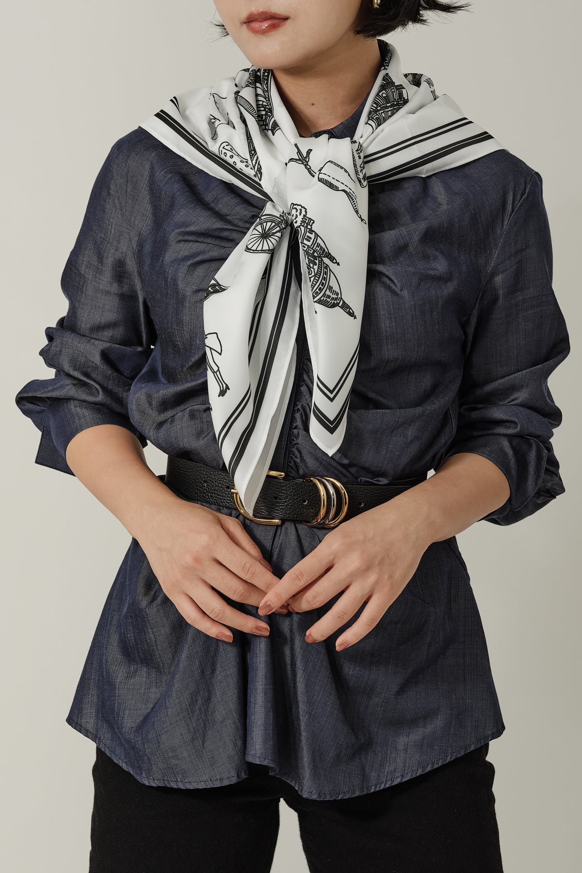 Foulard Ex-libris Paris x aLORS  - une collaboration d'exception (Blanc × Noir) 90x90cm