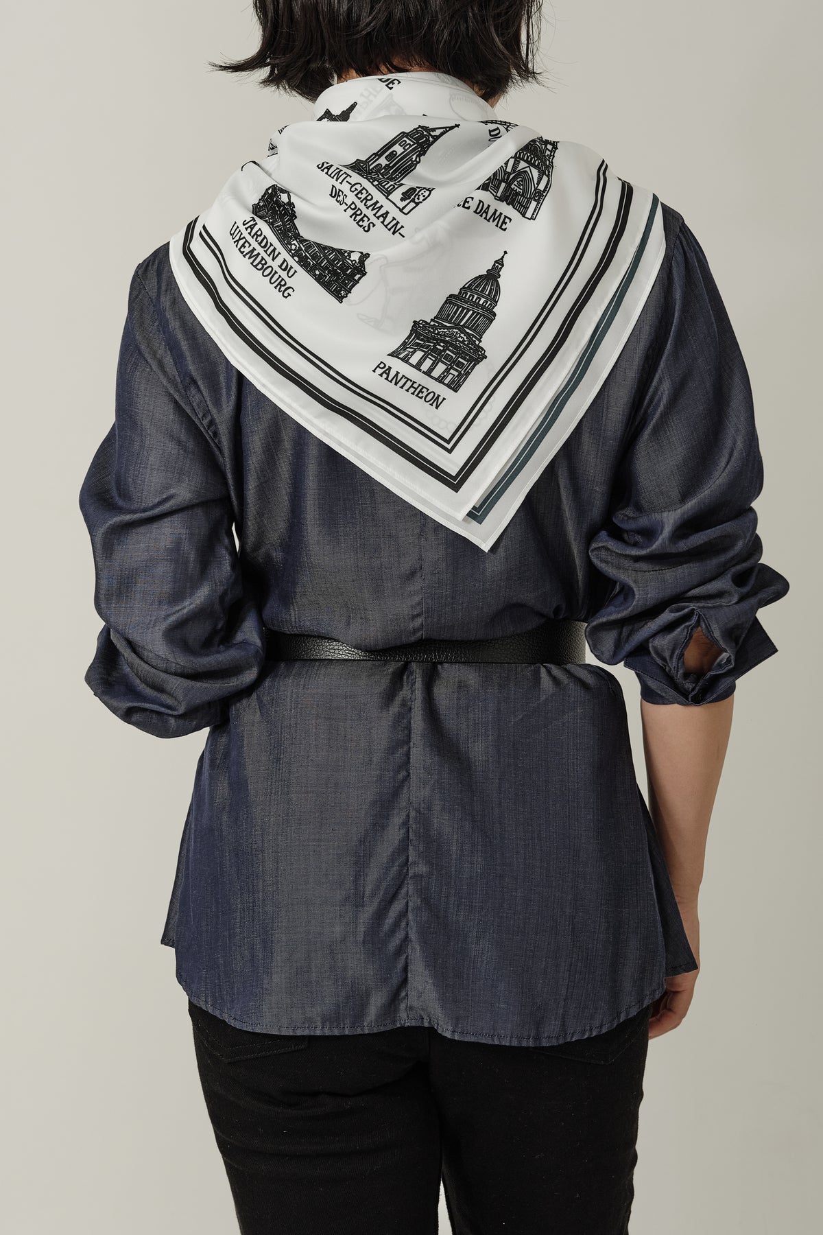 Foulard Ex-libris Paris x aLORS  - une collaboration d'exception (Blanc × Noir) 90x90cm