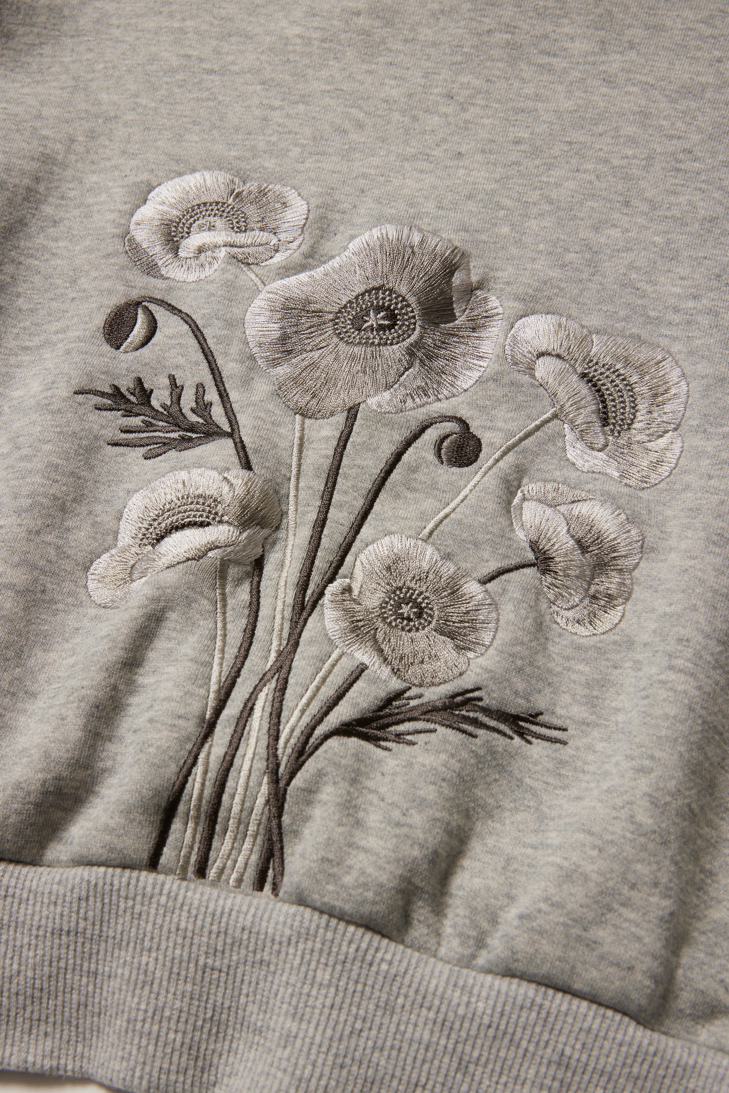 "Vivaldi!" Collection limited edition Sweat-shirt【Coquelicots】insigne限定色　発送：4月下旬から5月上旬