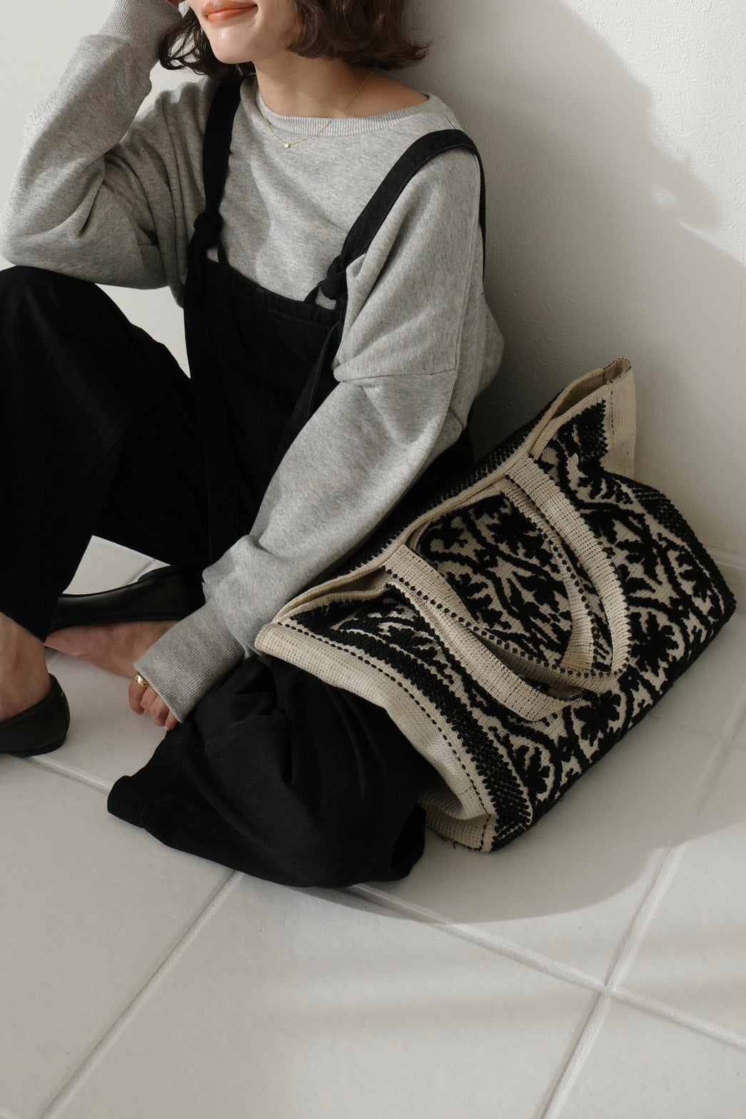 Tote Fiocco Leccese トートフィオッコレッチェーゼネロ・ディ・セピア(黒)