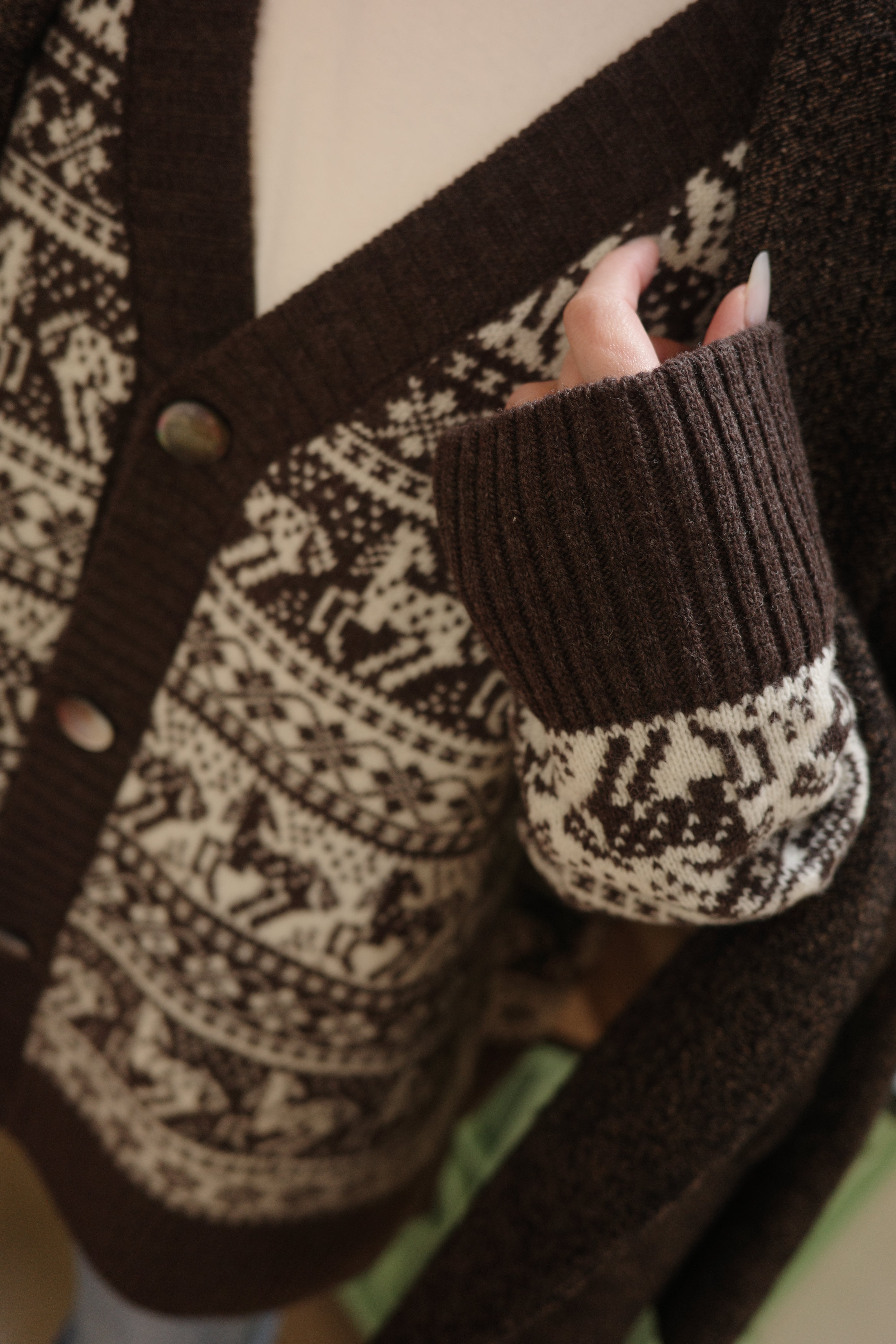 【2/1まで/チョコ様】ハイクオリティウール接結ジャケットカーディガン Cardigan jacquard équestre Freya – aLORS online store