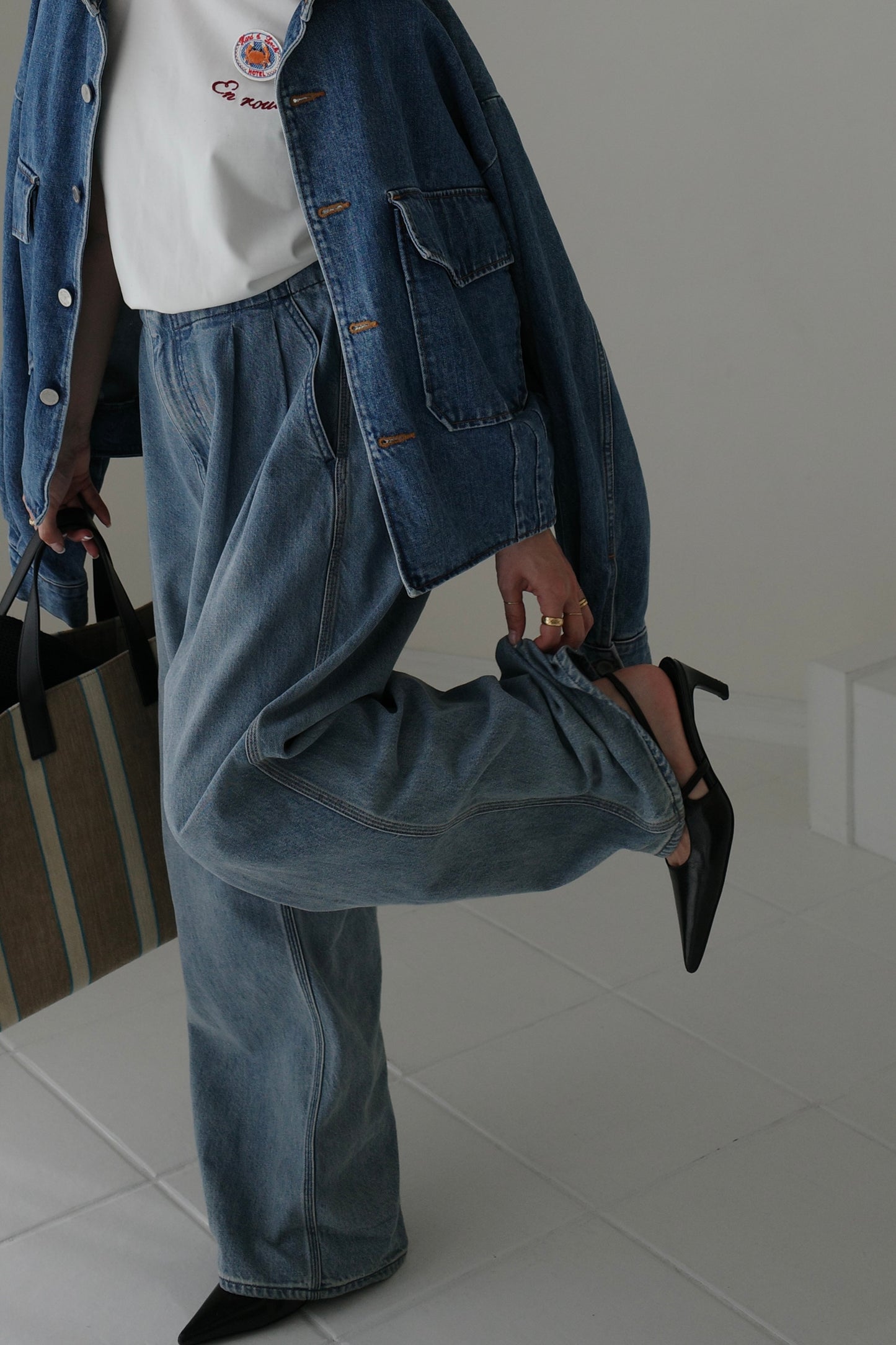 The Traveling Crab Tee