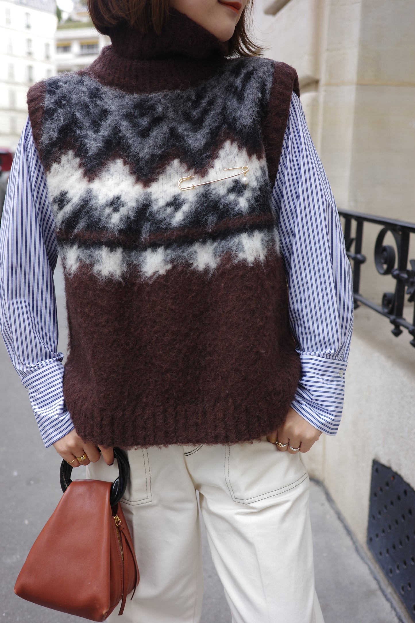 Gilet en tricot jacquard à fils tirés  "Ériu"