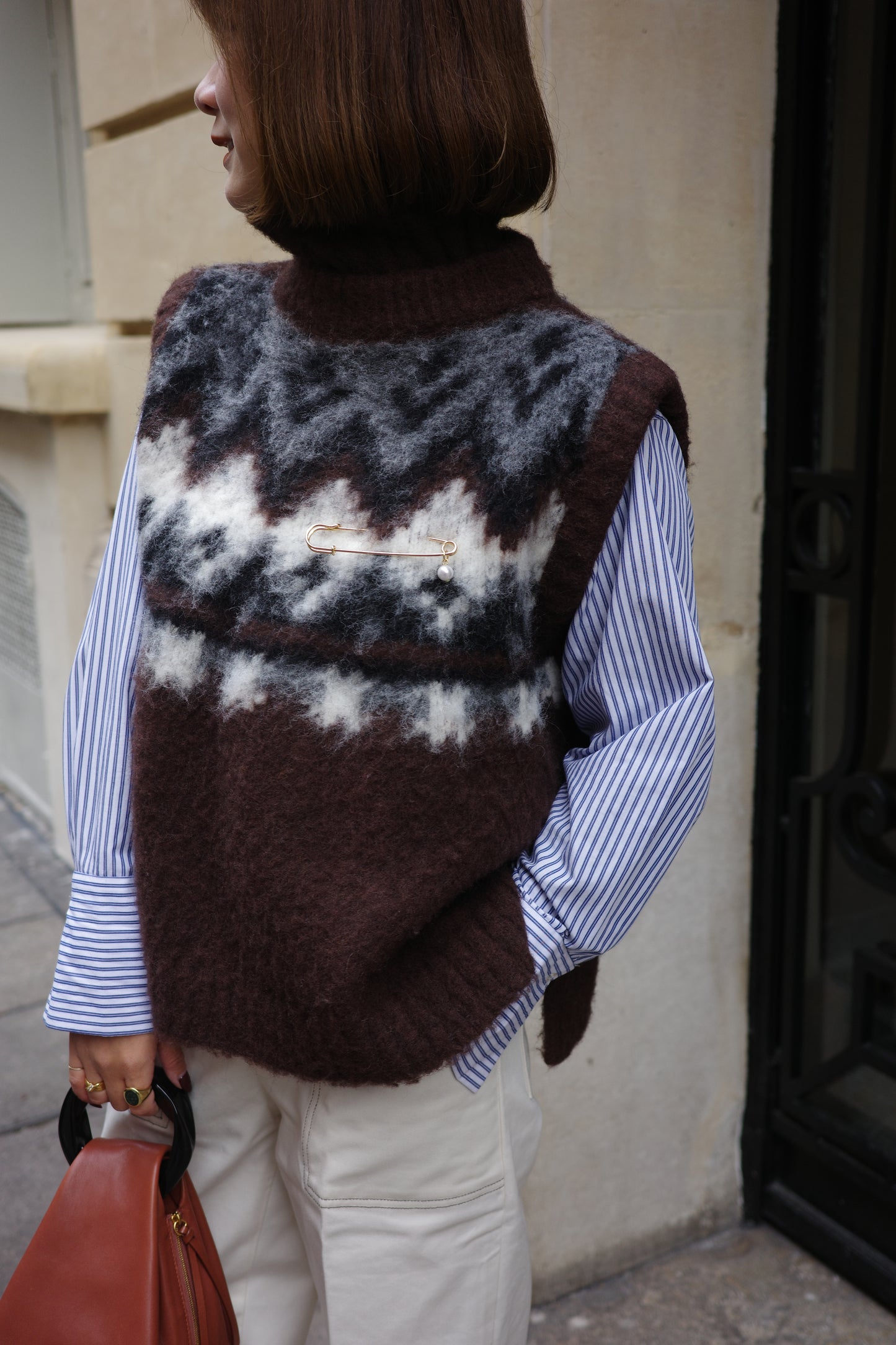 Gilet en tricot jacquard à fils tirés  "Ériu"