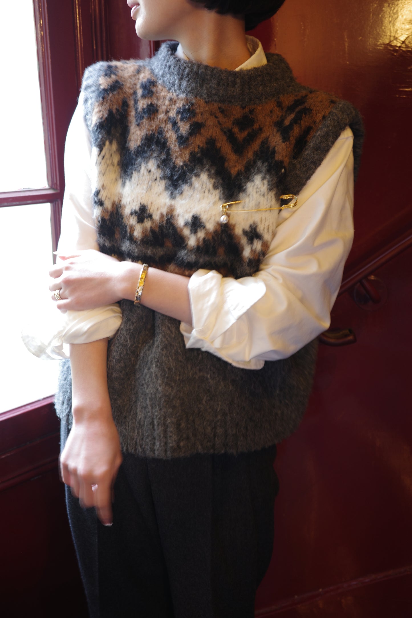 Gilet en tricot jacquard à fils tirés  "Ériu"