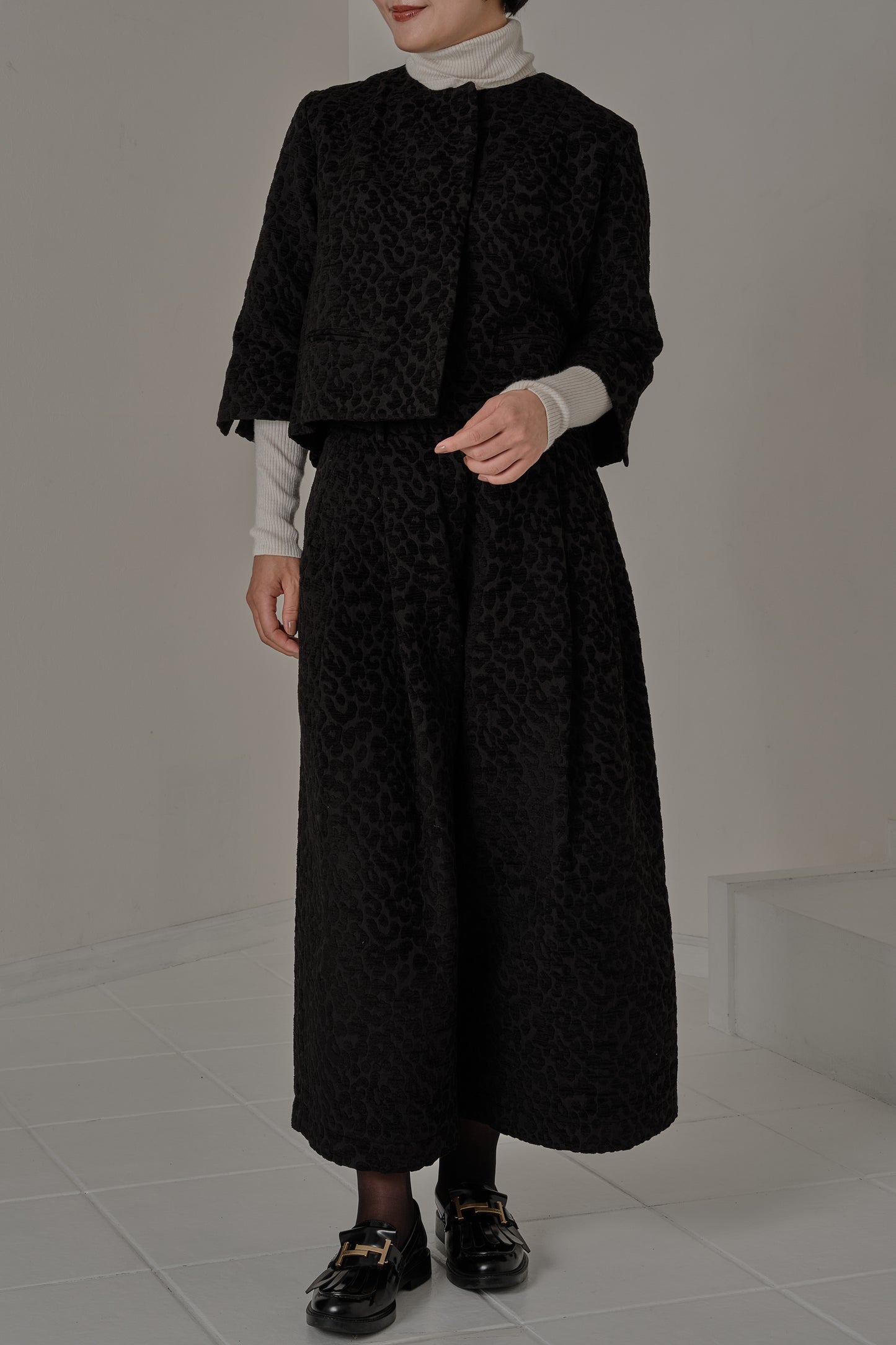 Pantalon Amari パンツ