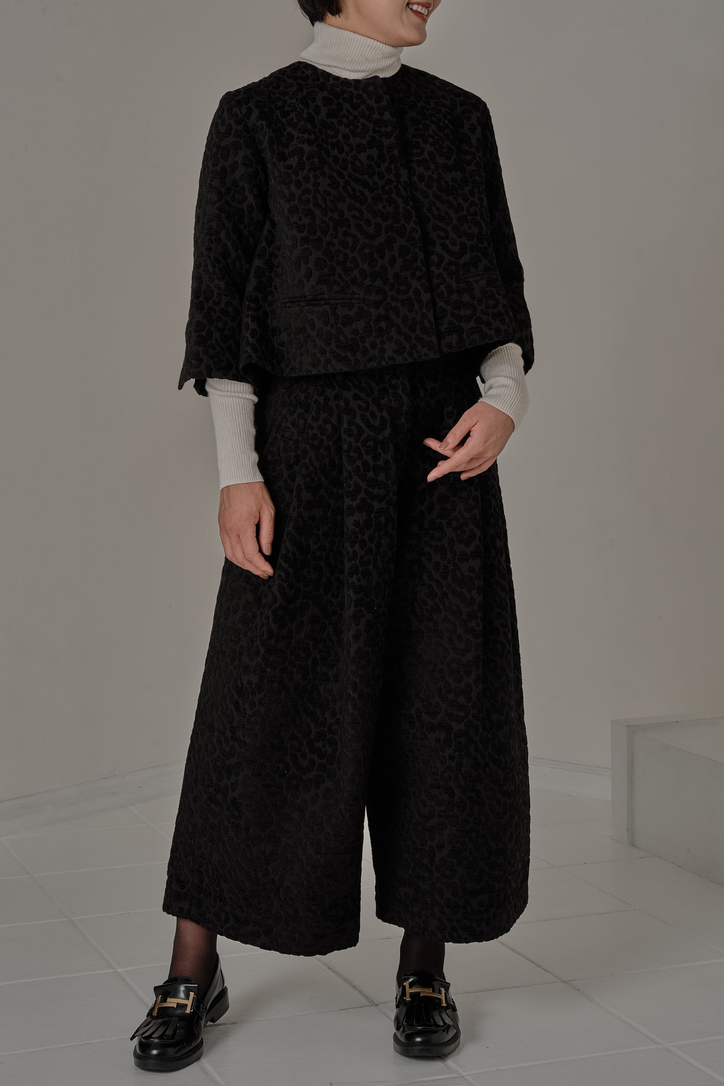 Pantalon Amari パンツ