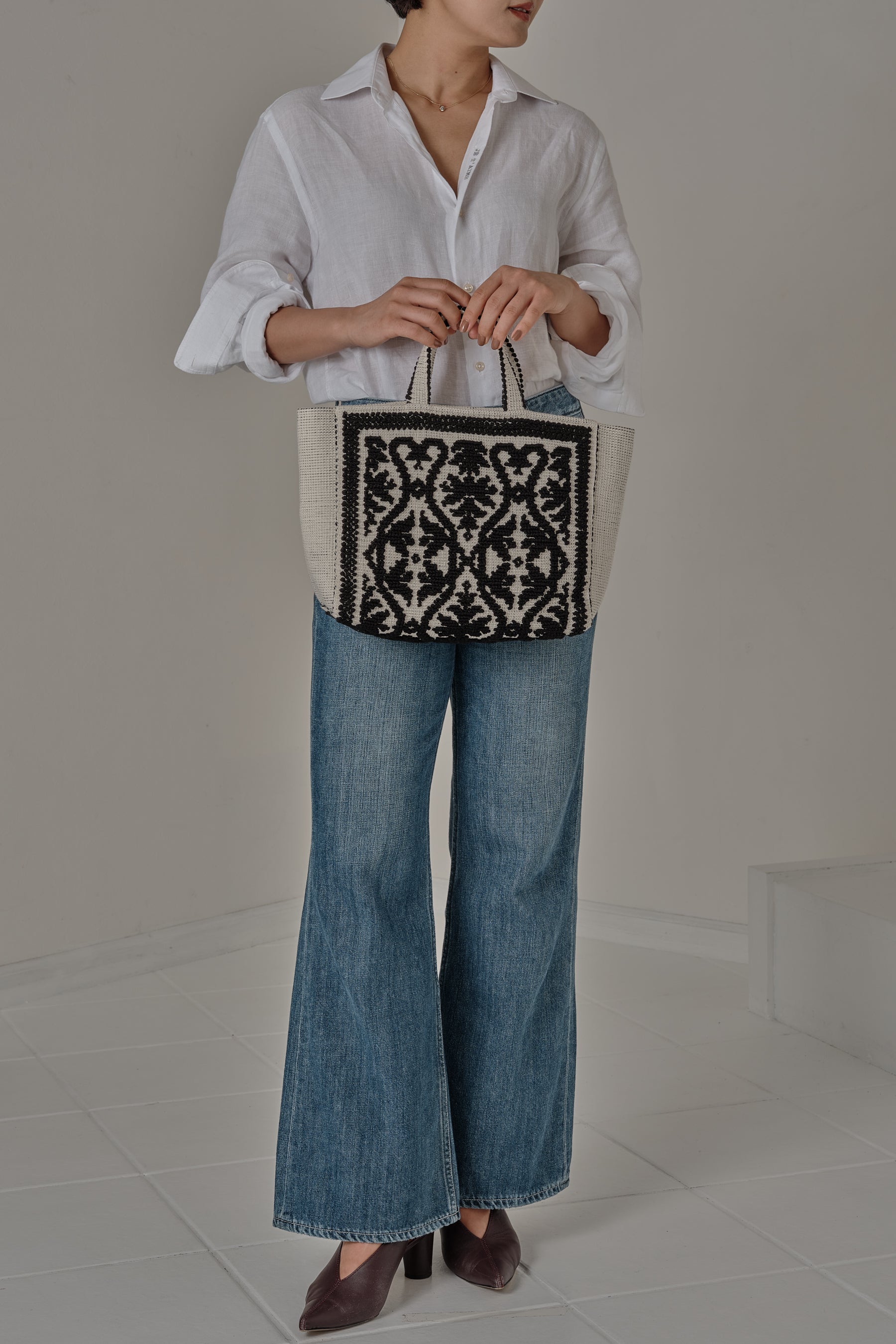 Tote Fiocco Leccese ネロ・ディ・セピア(黒) ミニトートバッグ