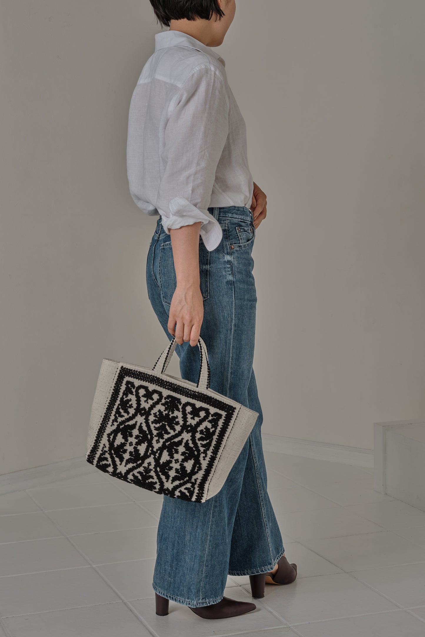 Tote Fiocco Leccese ネロ・ディ・セピア(黒) ミニトートバッグ