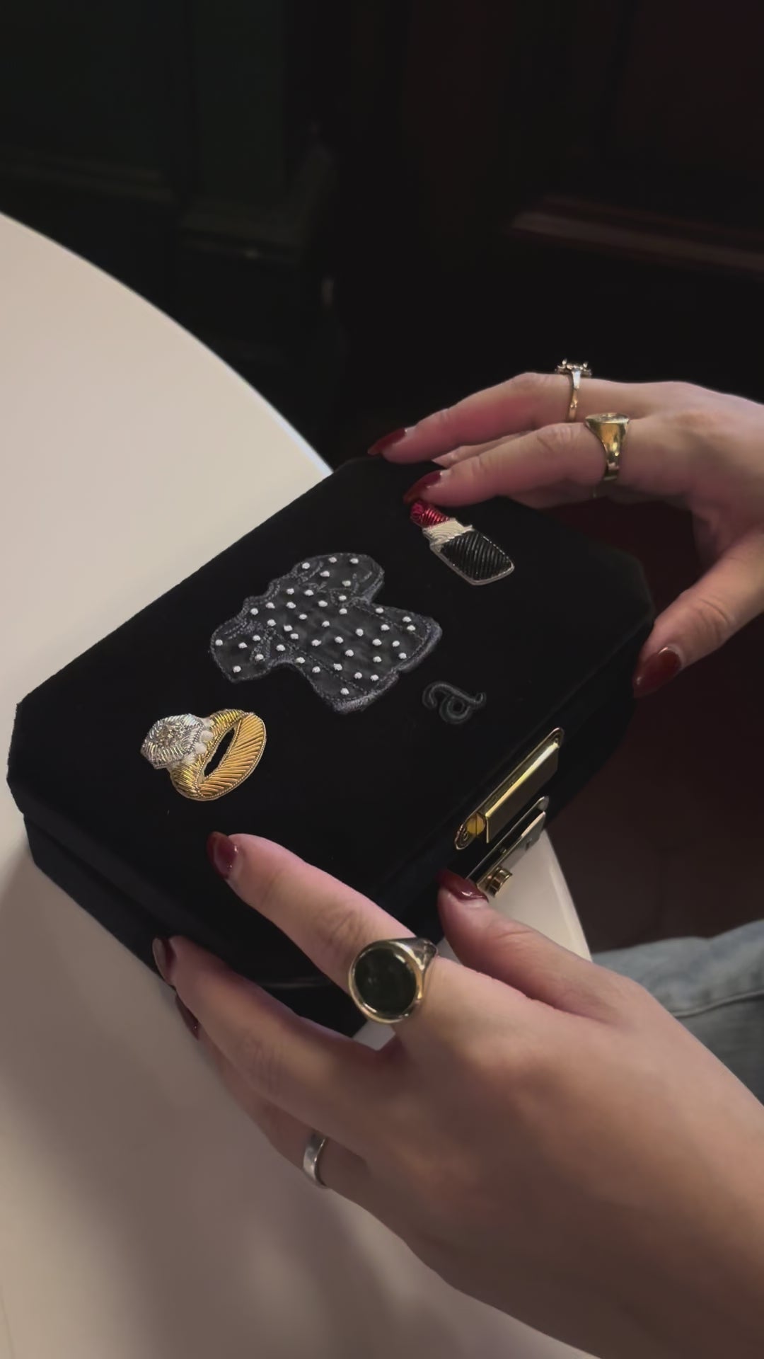 Jet Set Eva -Essential- – aLORS online store